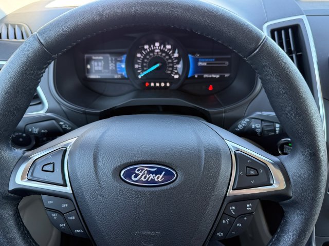 Certified 2024 Ford Edge Titanium AWD/4WD image 18