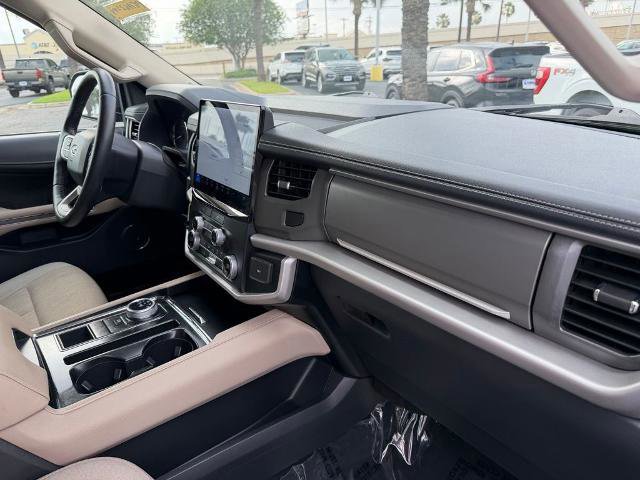 Certified 2023 Ford Expedition XLT image 24