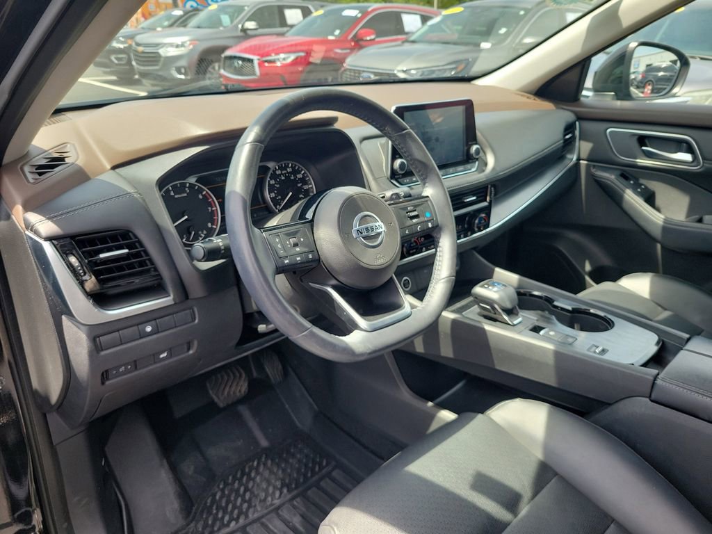 Used 2021 Nissan Rogue SV w/ Premium Package FWD image 19