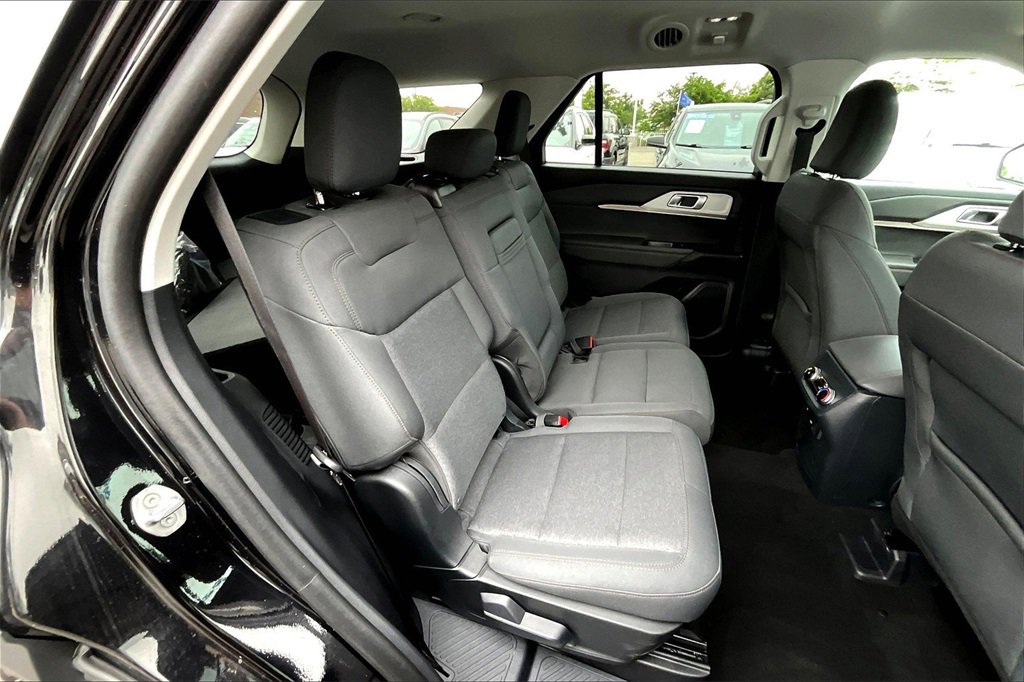 Certified 2025 Ford Explorer Active image 25