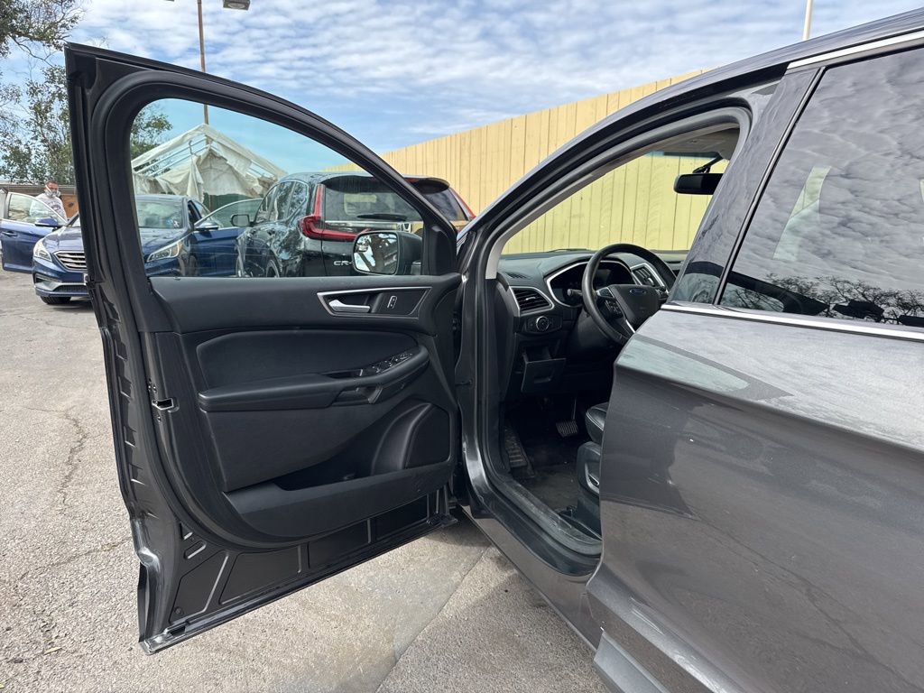 Certified 2017 Ford Edge SEL w/ Equipment Group 201A image 8