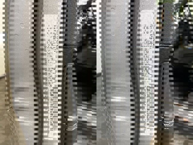 Used 2017 Jeep Grand Cherokee Limited w/ Luxury Group II image 23