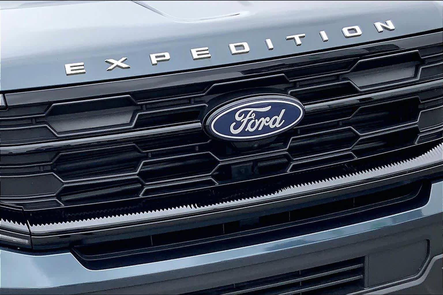 Certified 2025 Ford Expedition Max Active RWD image 31