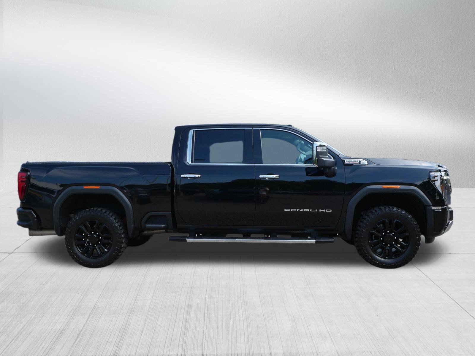 Used 2024 GMC Sierra 2500 Denali w/ Denali Reserve Package AWD/4WD image 8