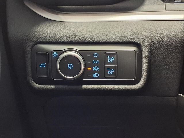 Certified 2023 Ford Explorer XLT w/ Equipment Group 202A AWD/4WD image 19