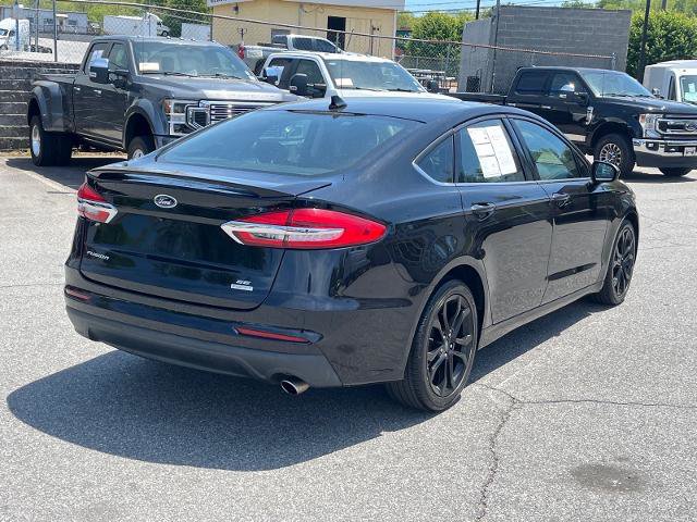 Certified 2019 Ford Fusion SE w/ Equipment Group 151A FWD image 3