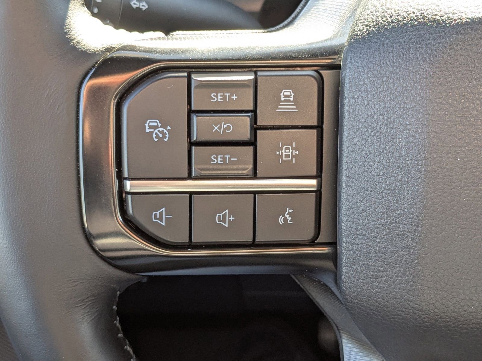 Certified 2025 Ford F150 Platinum w/ Equipment Group 702A High image 29