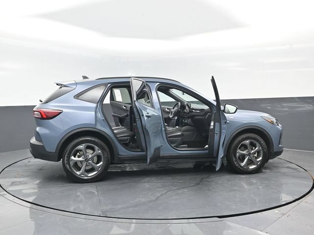 Certified 2025 Ford Escape ST-Line Select AWD/4WD image 25