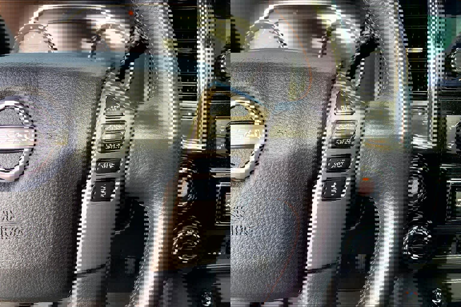 Used 2023 Nissan Titan Platinum Reserve w/ Moonroof Package image 22