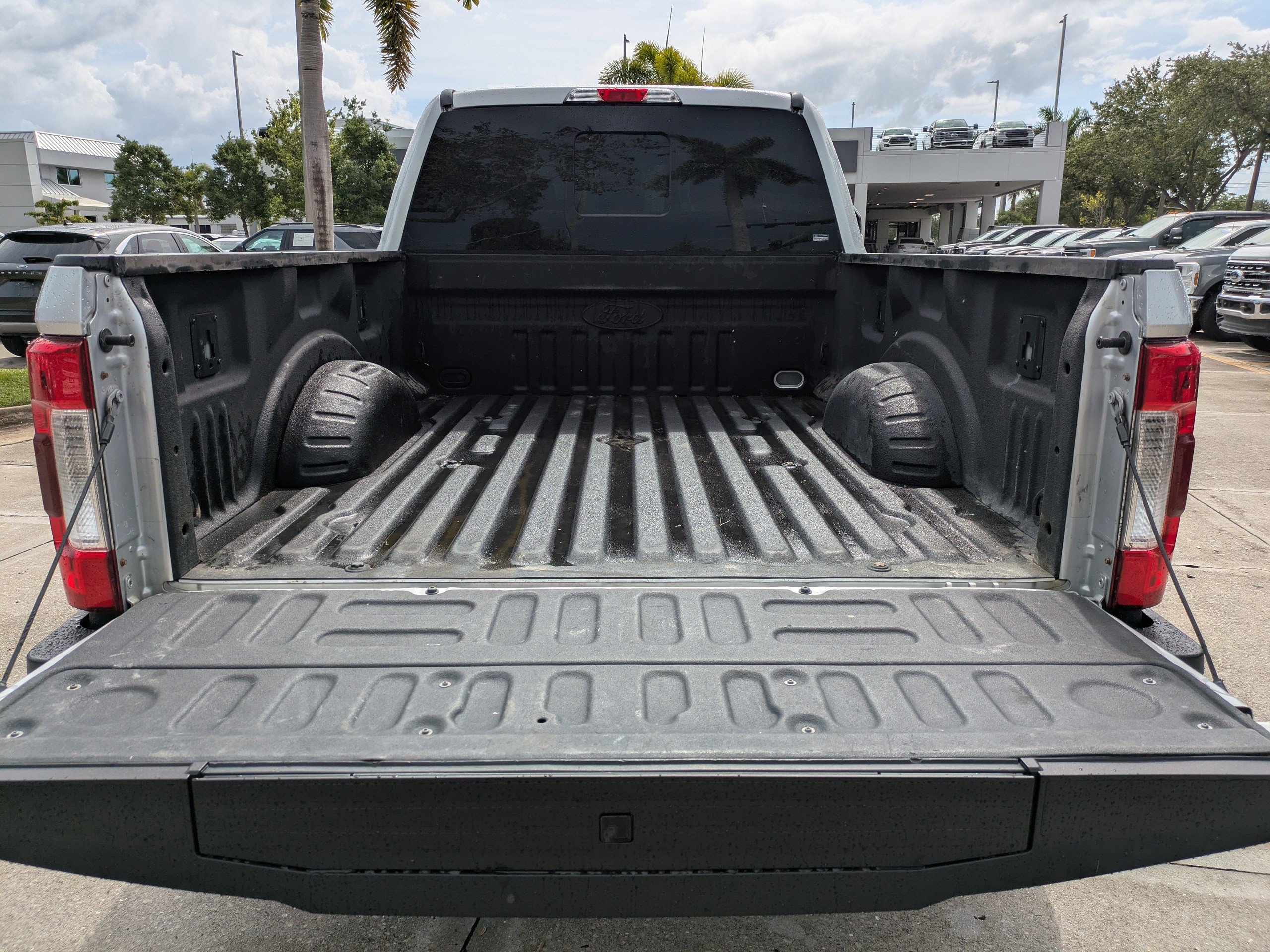 Certified 2019 Ford F350 XLT w/ XLT Premium Package AWD/4WD image 13