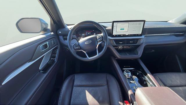 Certified 2025 Ford Explorer Platinum AWD/4WD image 11