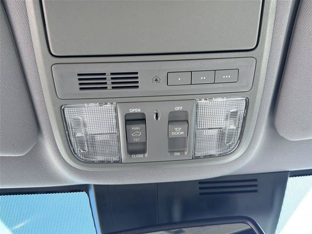 Used 2022 Honda CR-V Touring image 28