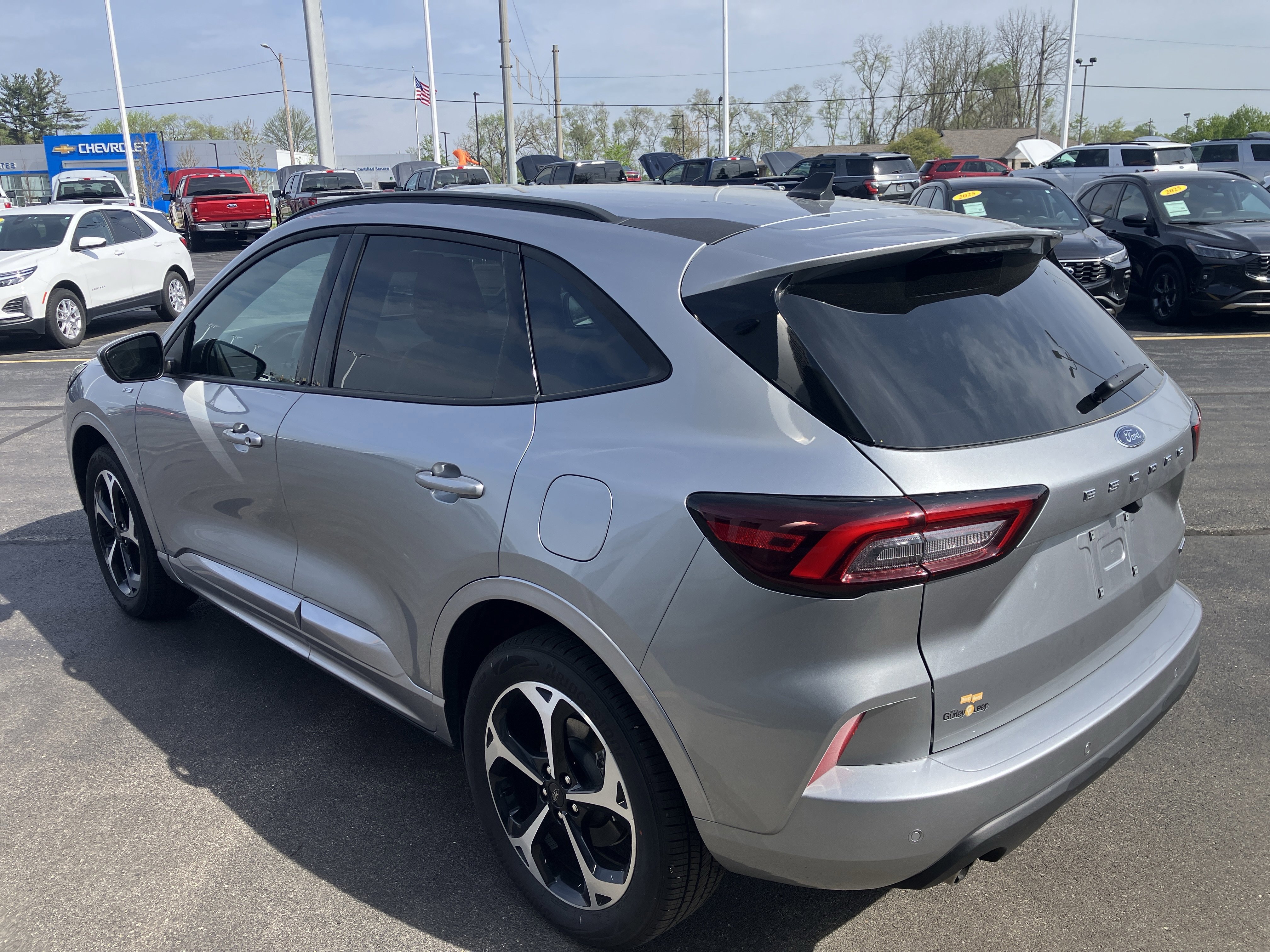 Certified 2024 Ford Escape ST-Line Elite AWD/4WD image 3