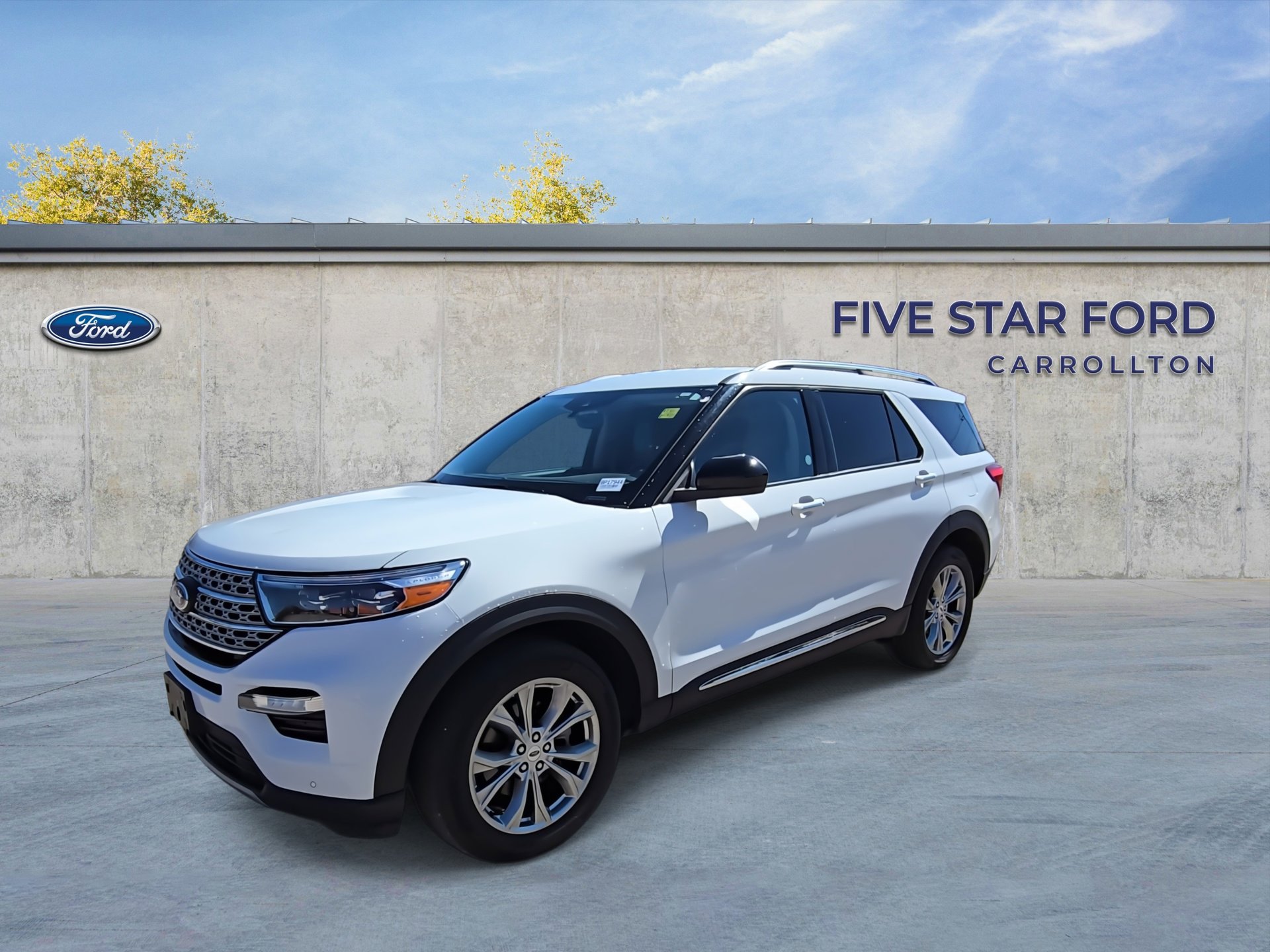 Certified 2024 Ford Explorer Limited image 4