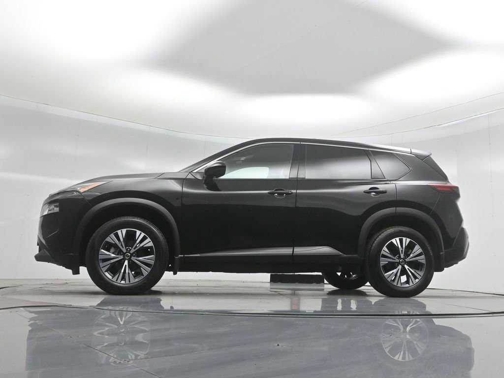 Used 2021 Nissan Rogue SV image 24