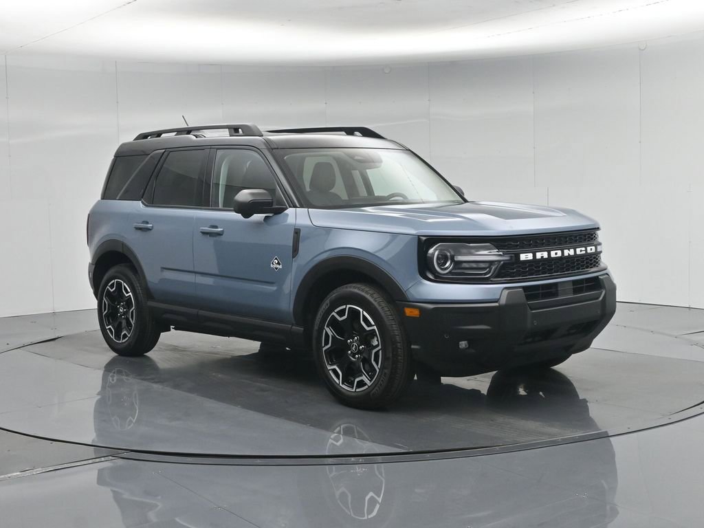 Certified 2025 Ford Bronco Sport Outer Banks w/ Outer Banks Tech Package+ AWD/4WD image 59