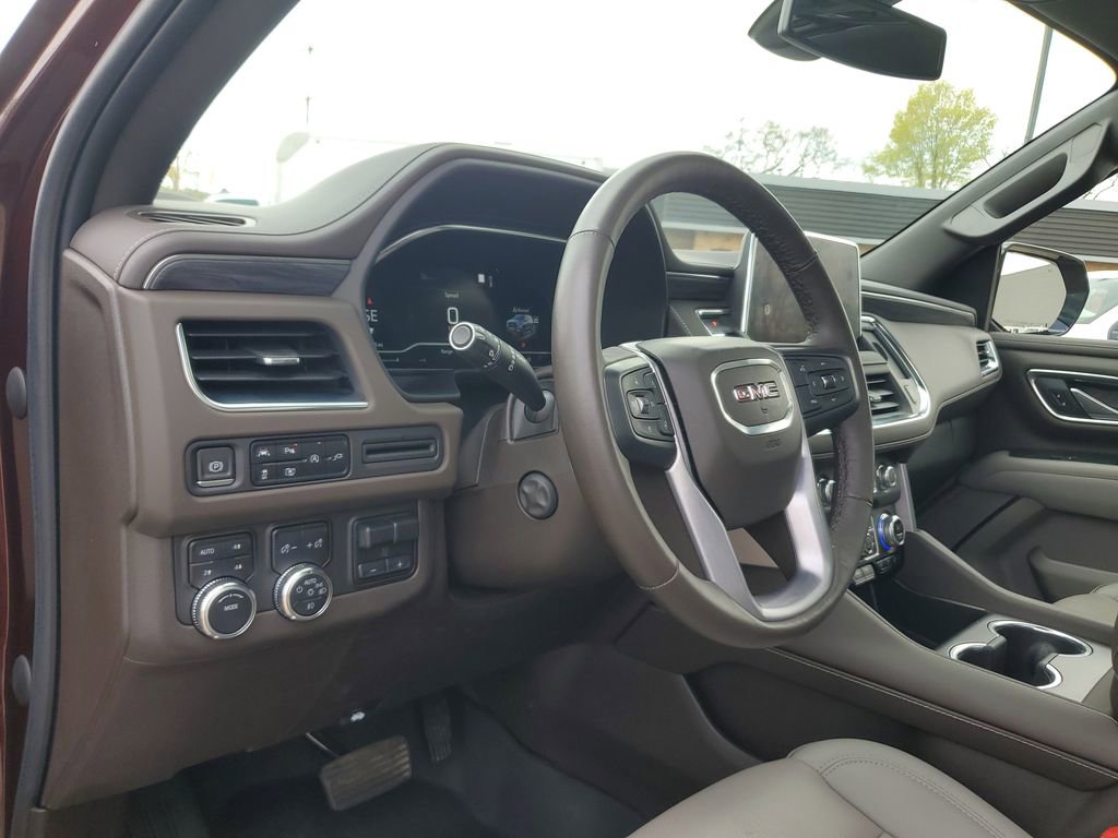 Used 2022 GMC Yukon SLT w/ SLT Luxury Package AWD/4WD image 21