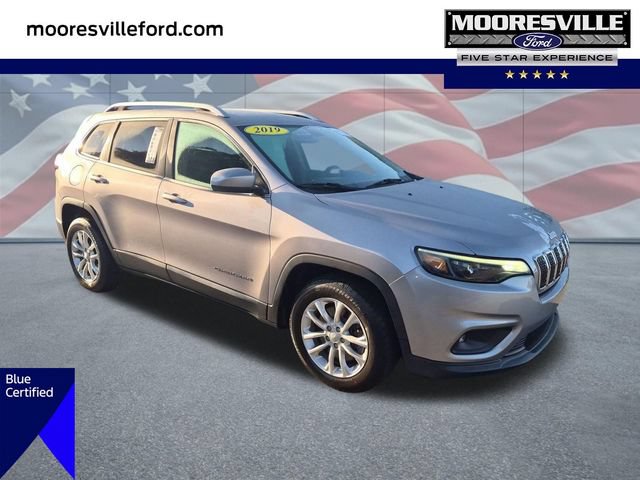 Used 2019 Jeep Cherokee Latitude w/ Popular Appearance Group FWD image 1