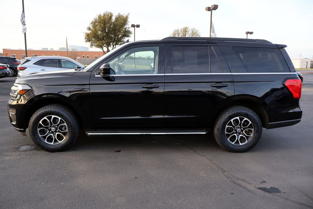 Certified 2023 Ford Expedition XLT AWD/4WD image 2