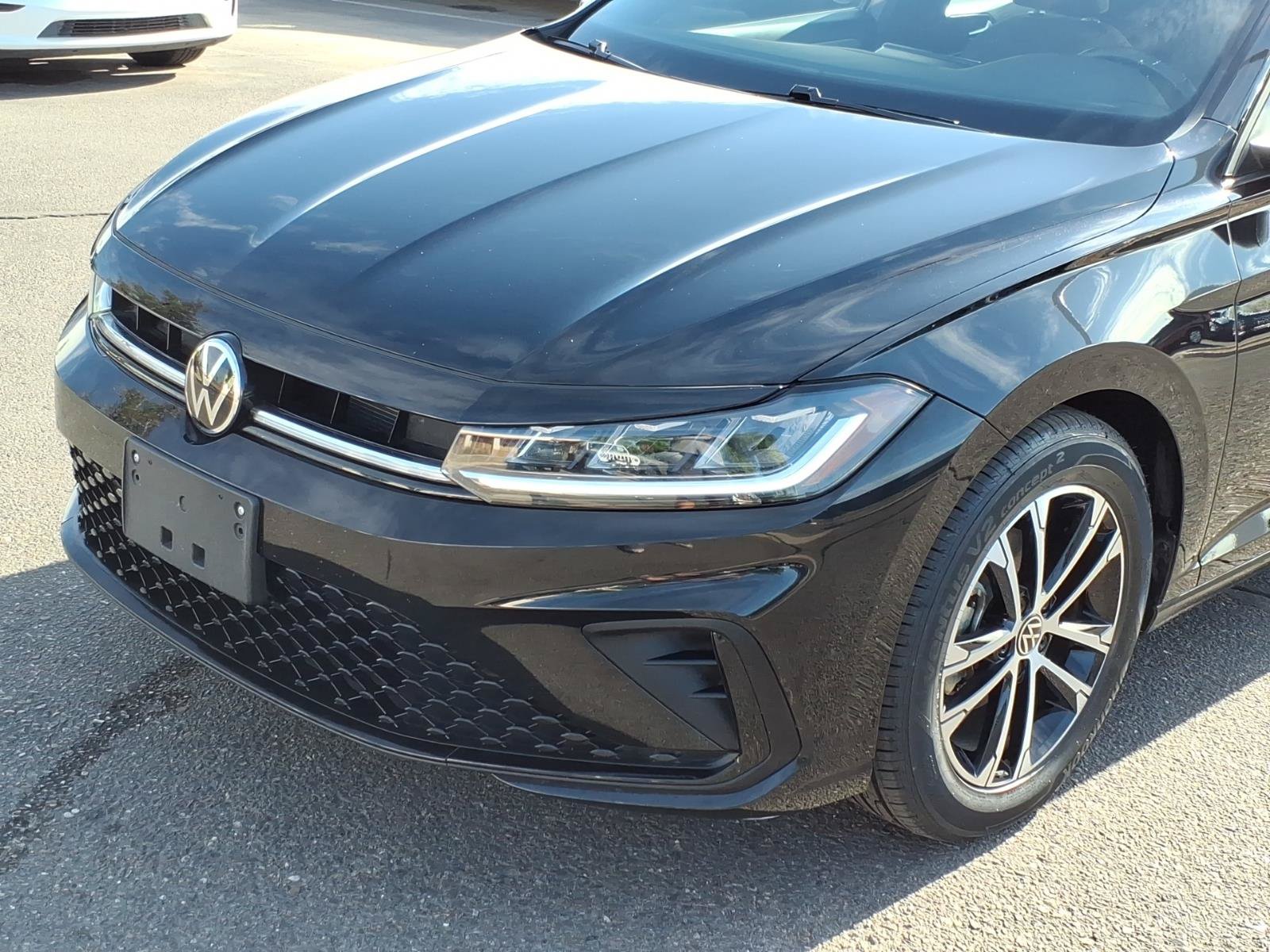 Used 2025 Volkswagen Jetta Sport FWD image 8
