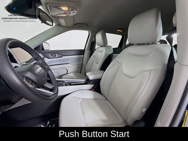 Used 2022 Jeep Compass Latitude FWD image 19