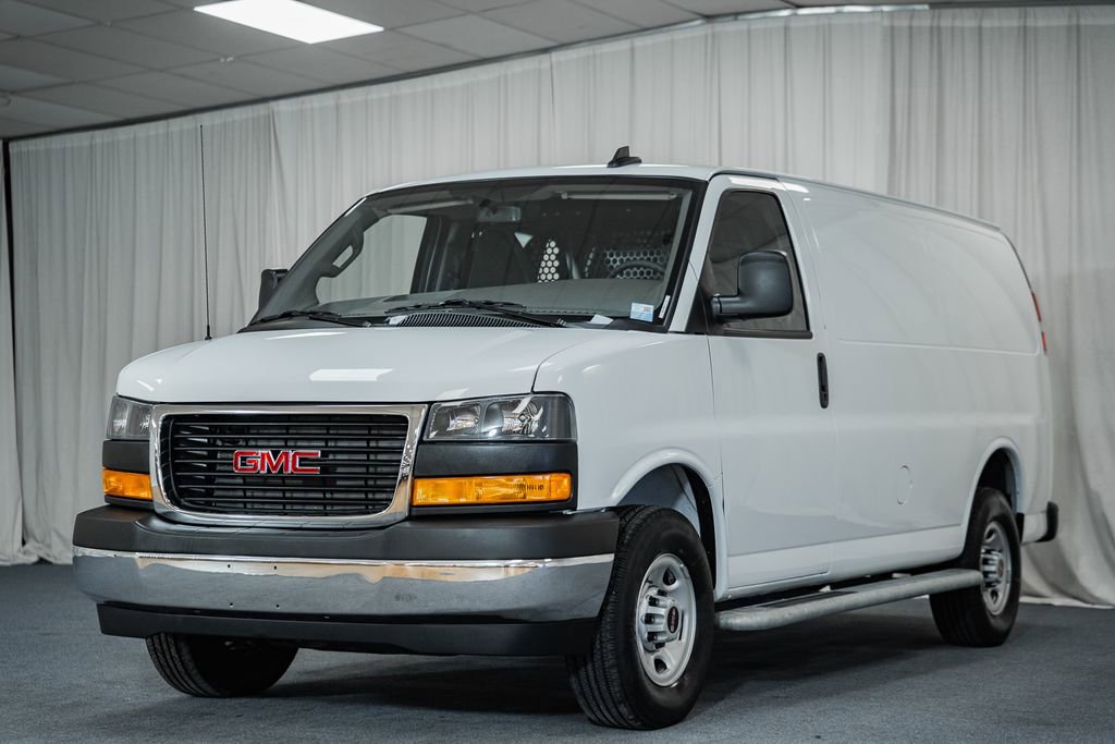 Used 2024 GMC Savana 2500 w/ Driver Convenience Package image 3
