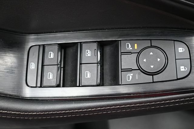 Used 2025 Nissan Rogue SV FWD image 14