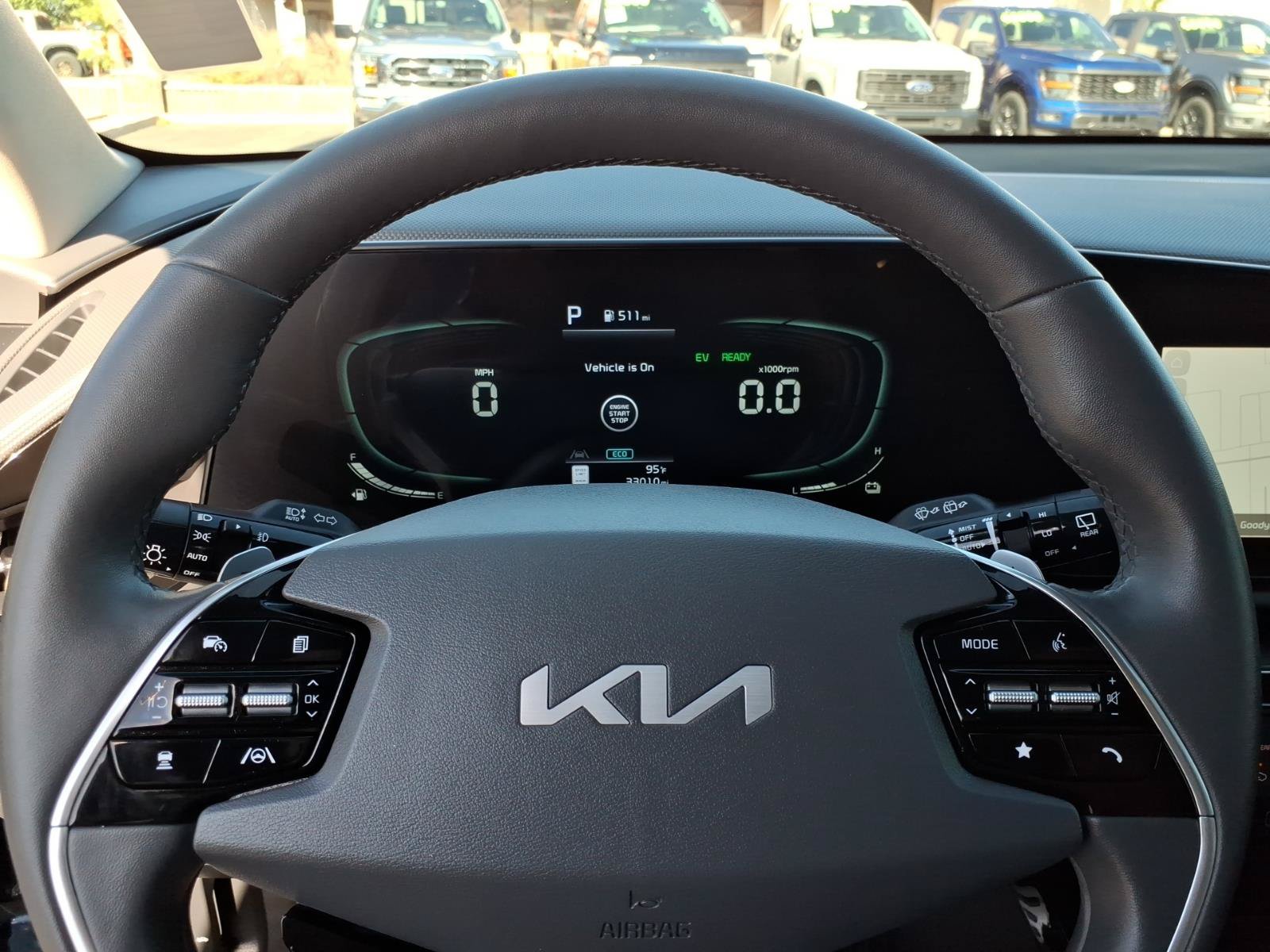Used 2023 Kia Niro SX Touring FWD image 19
