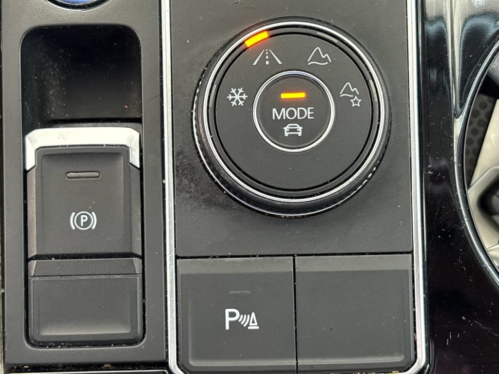 Used 2018 Volkswagen Atlas SEL AWD/4WD image 14