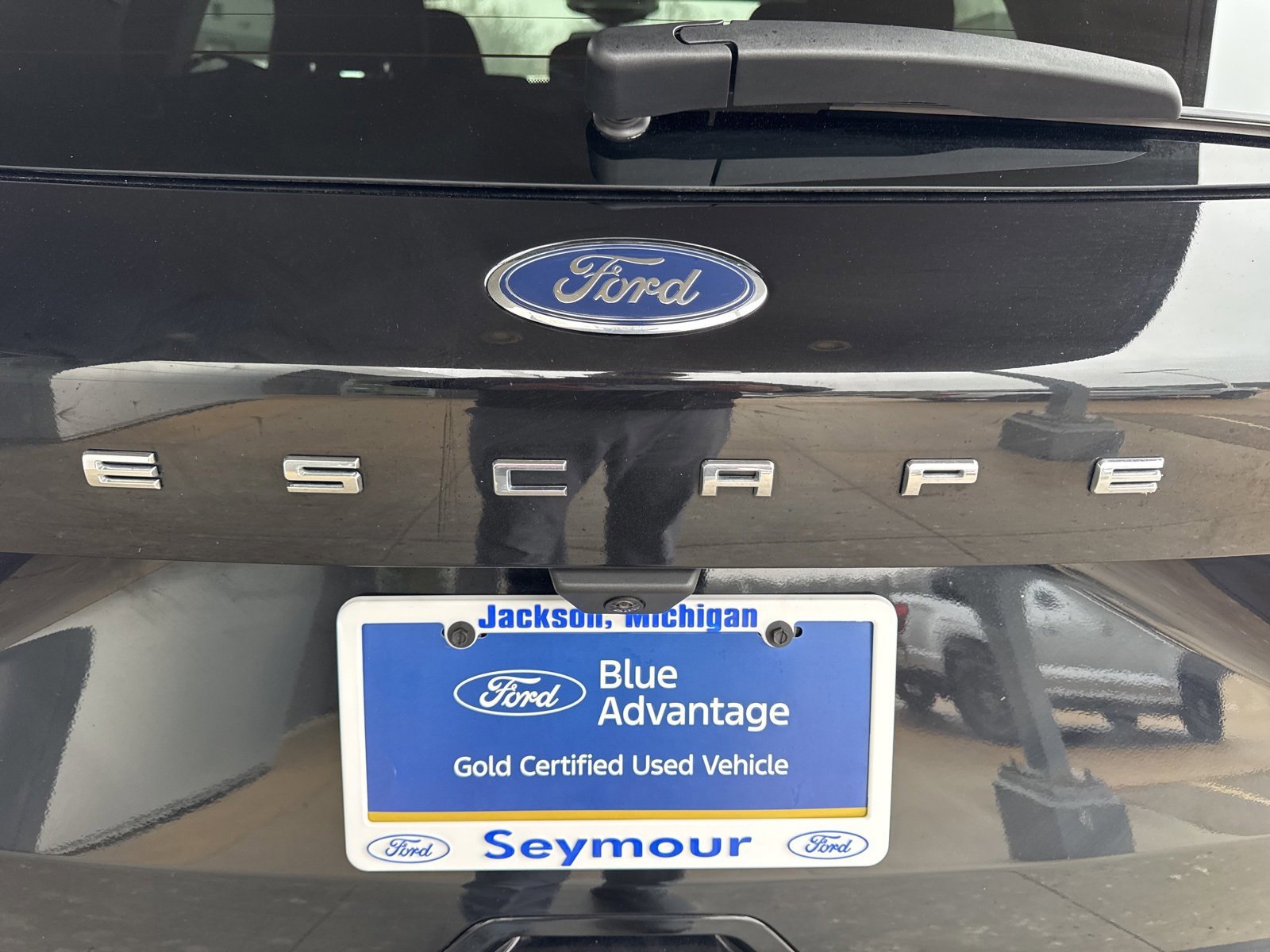 Certified 2022 Ford Escape SE w/ SE Sport Appearance Package image 15
