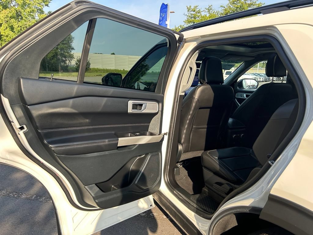Certified 2023 Ford Explorer XLT w/ Equipment Group 202A RWD image 29