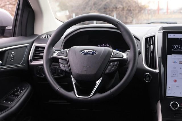 Certified 2024 Ford Edge SEL image 22