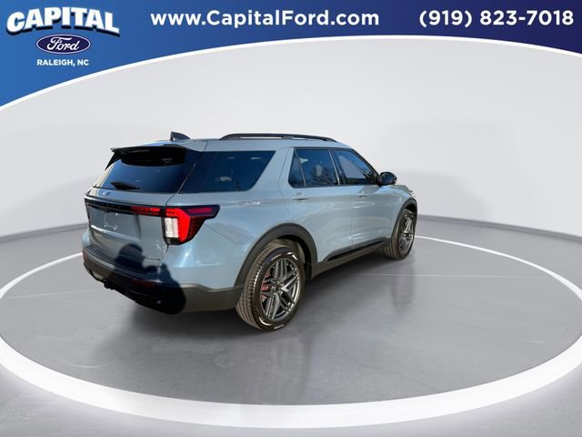 Certified 2025 Ford Explorer ST-Line w/ Premium Package image 6