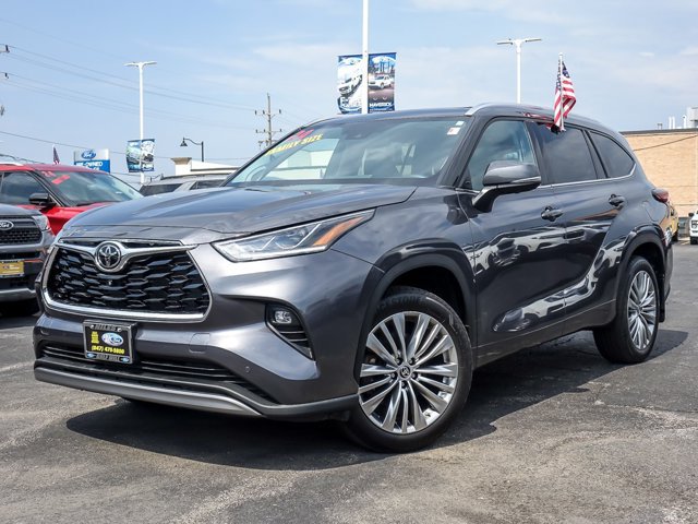 Used 2024 Toyota Highlander Platinum AWD/4WD image 1