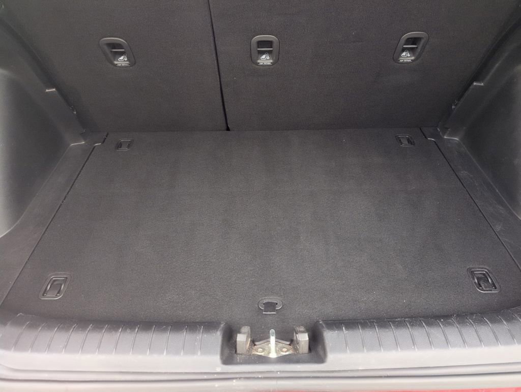 Used 2021 Hyundai Venue SE image 34