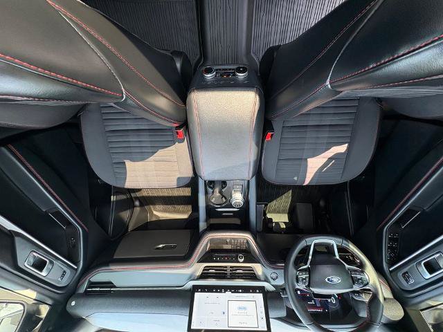 Certified 2025 Ford Explorer ST-Line w/ Premium Package AWD/4WD image 19