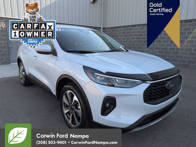 Certified 2025 Ford Escape Platinum AWD/4WD image 1