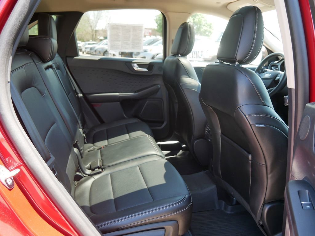 Certified 2020 Ford Escape Titanium AWD/4WD image 13