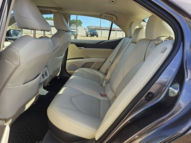 Used 2023 Toyota Camry XLE image 16