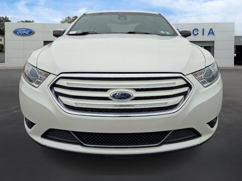 Certified 2018 Ford Taurus Limited AWD/4WD image 2