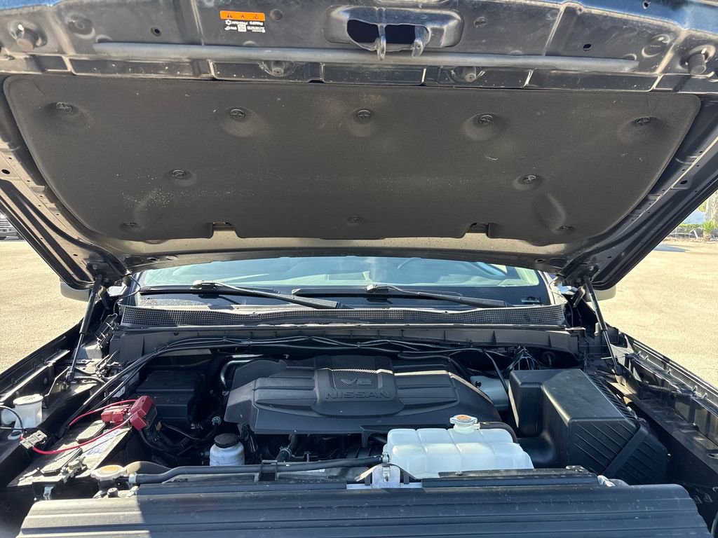Used 2024 Nissan Titan PRO-4X image 28