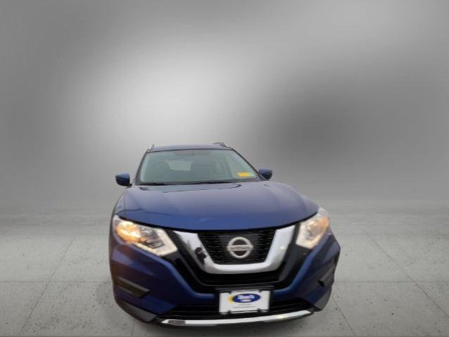 Used 2017 Nissan Rogue SV AWD/4WD image 3