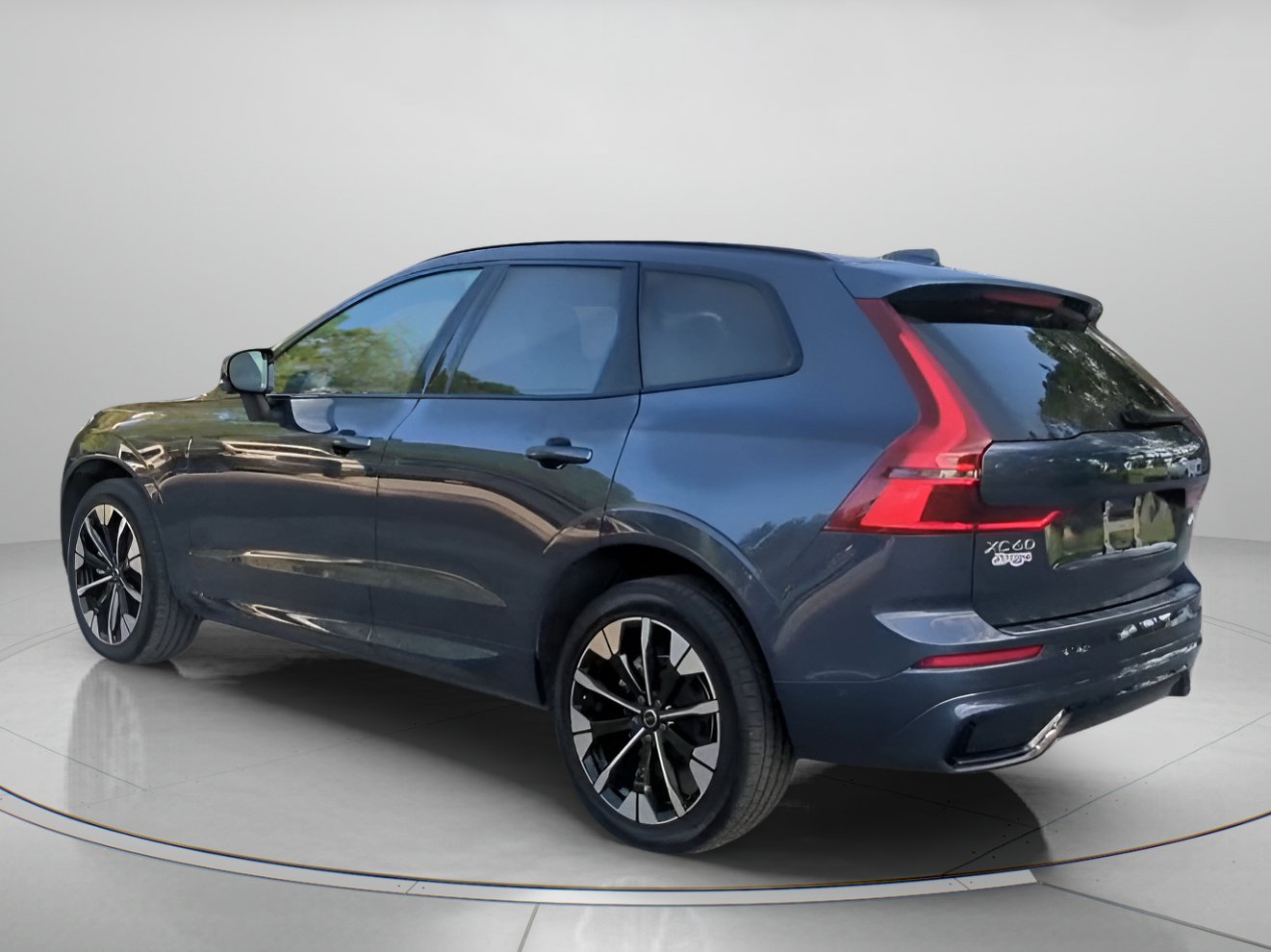Used 2026 Volvo XC60 B5 Plus AWD/4WD image 20