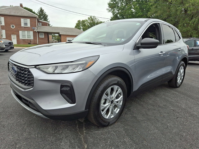 Certified 2024 Ford Escape Active image 3