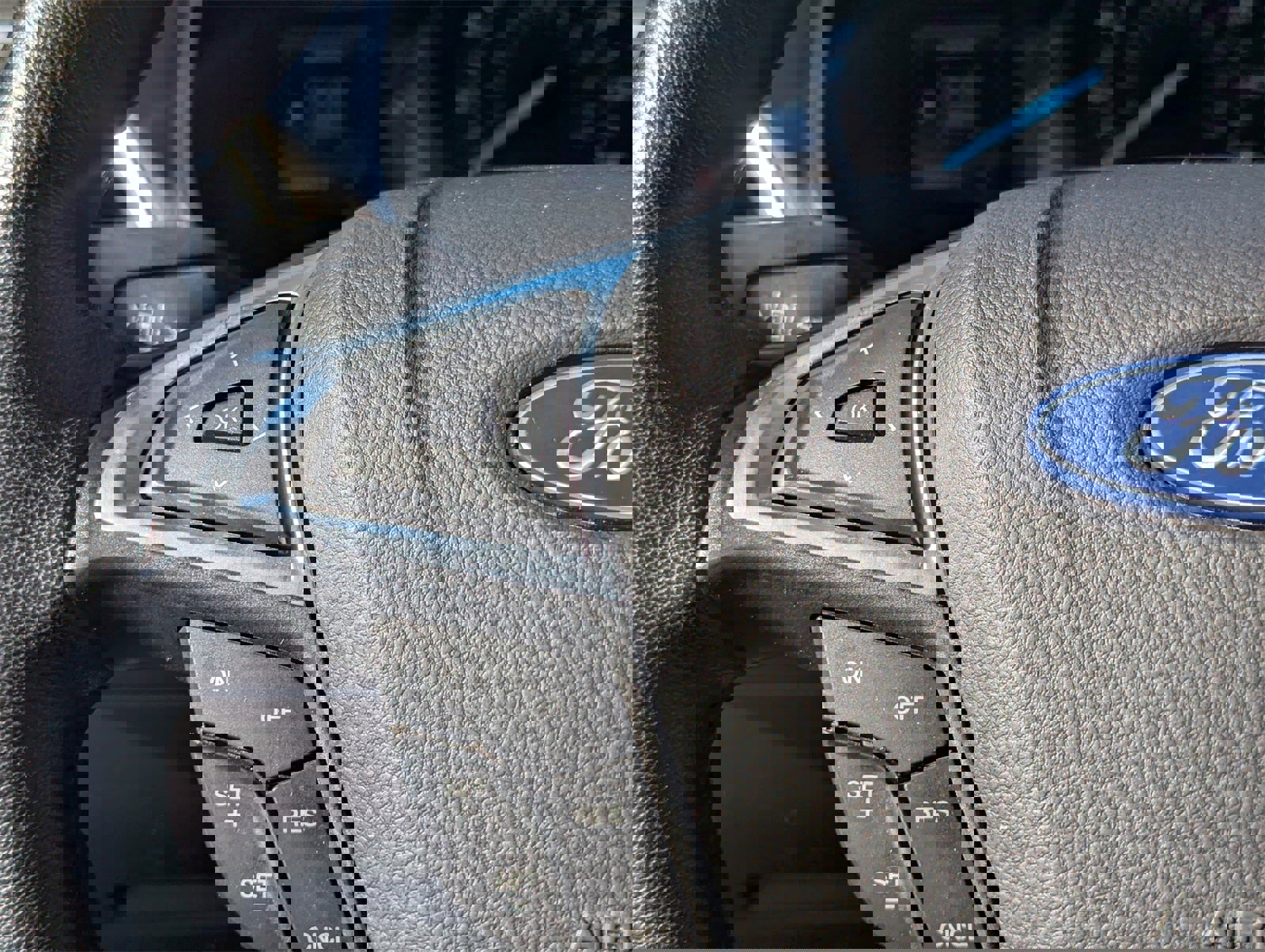 Certified 2024 Ford Edge Titanium image 25