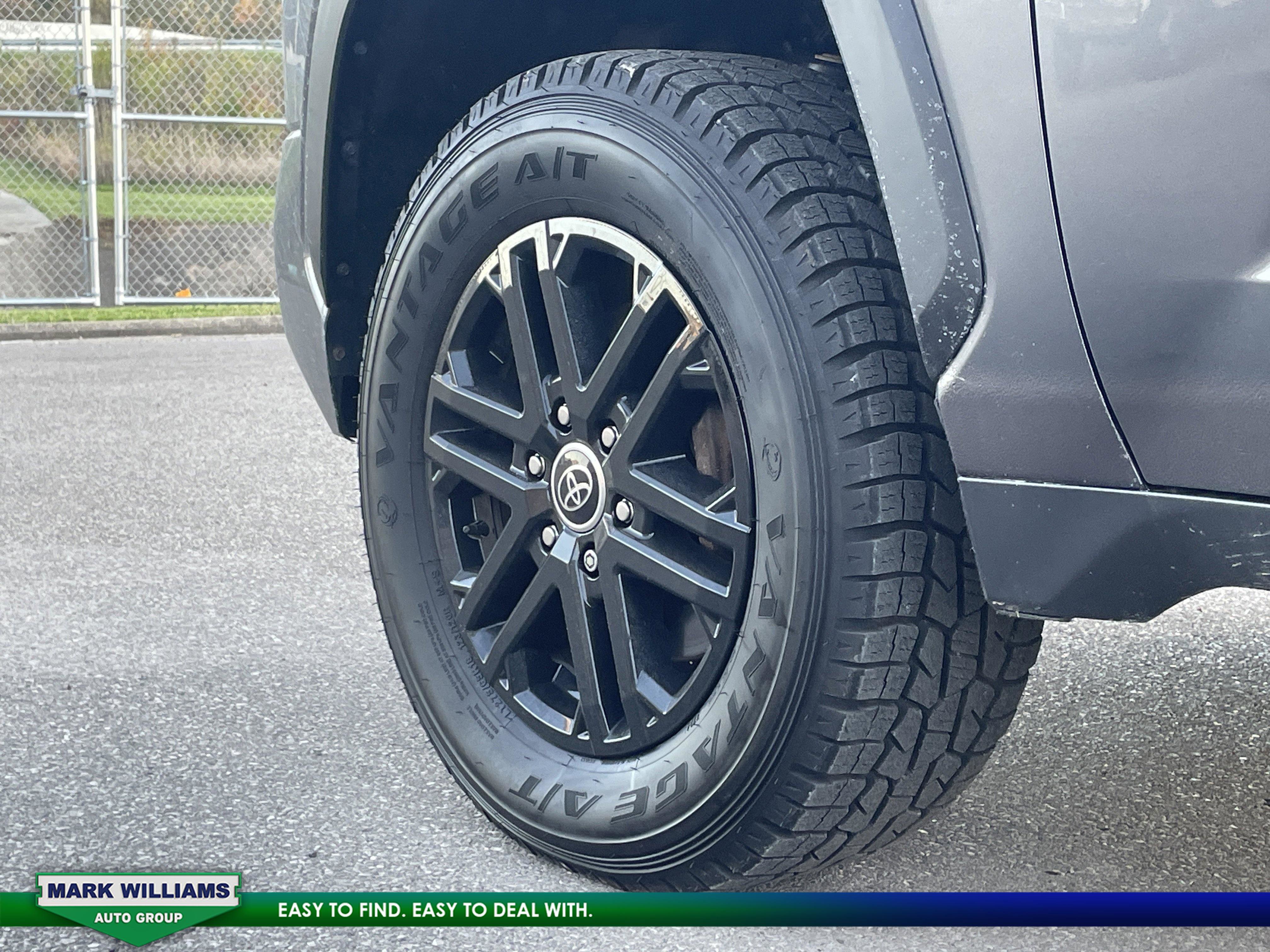 Used 2022 Toyota Tundra SR5 image 18