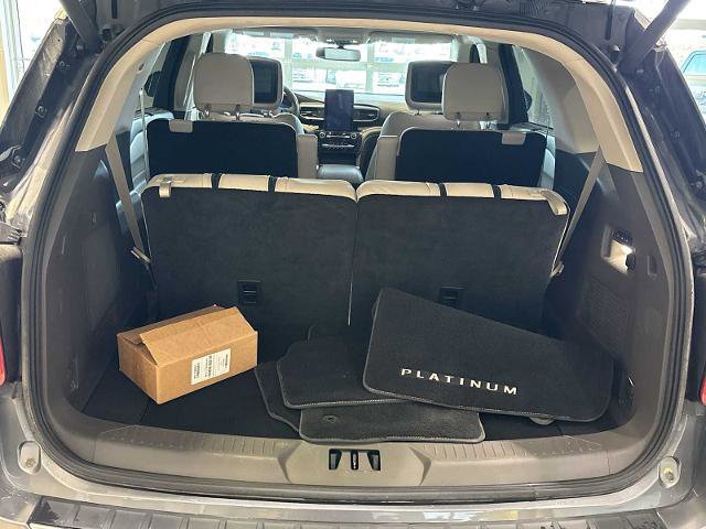 Certified 2022 Ford Explorer Platinum w/ Technology Package image 26