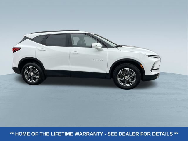 Used 2024 Chevrolet Blazer LT FWD video 2