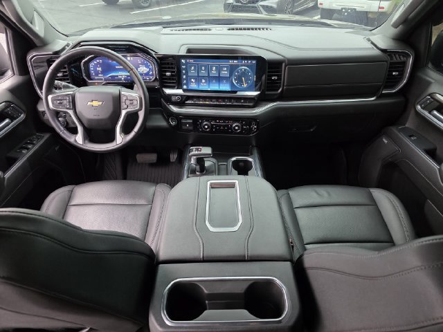 Used 2022 Chevrolet Silverado 1500 LTZ AWD/4WD image 8