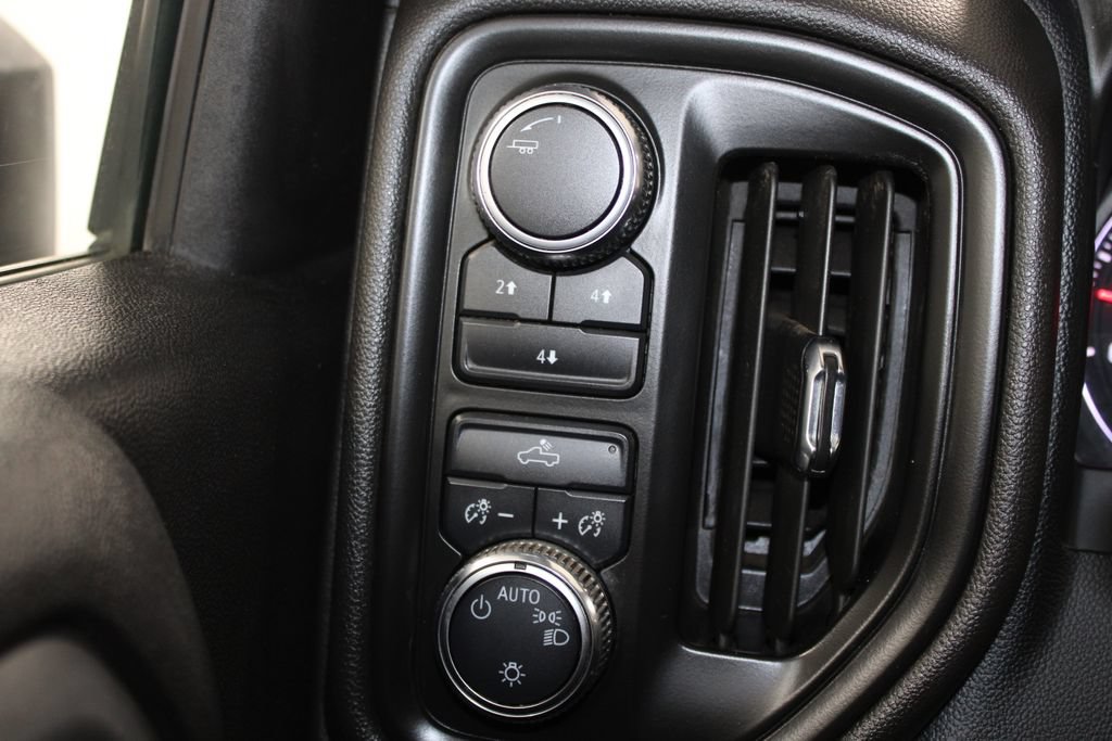 Used 2024 GMC Sierra 2500 Pro w/ Convenience Package AWD/4WD image 39